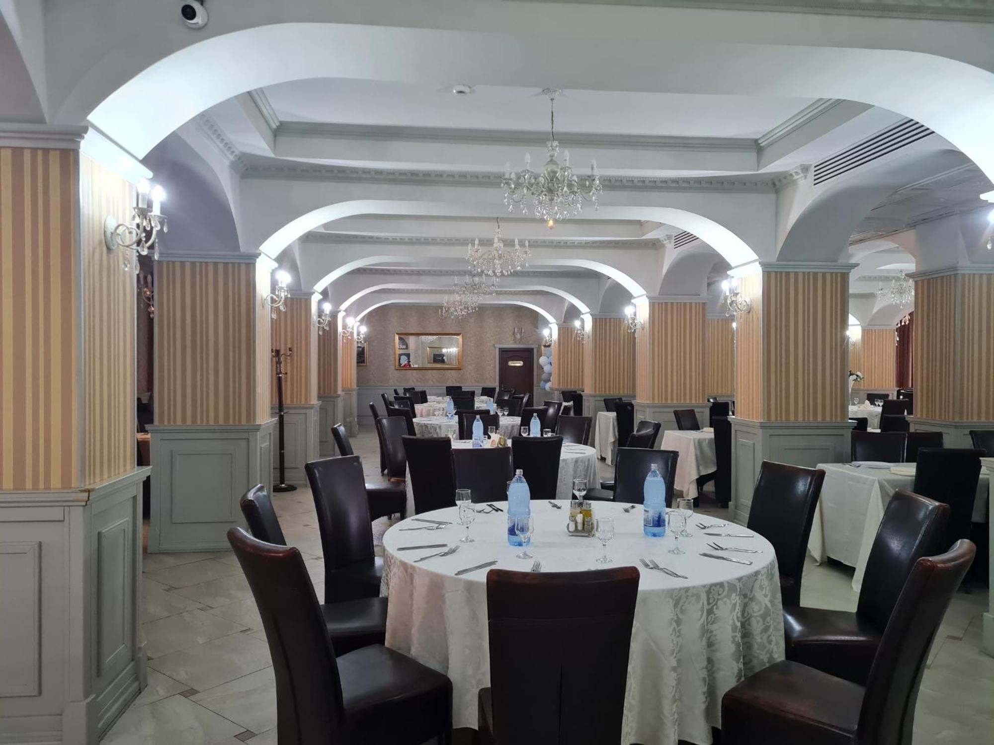 Hotel Valahia Targoviste Eksteriør bilde