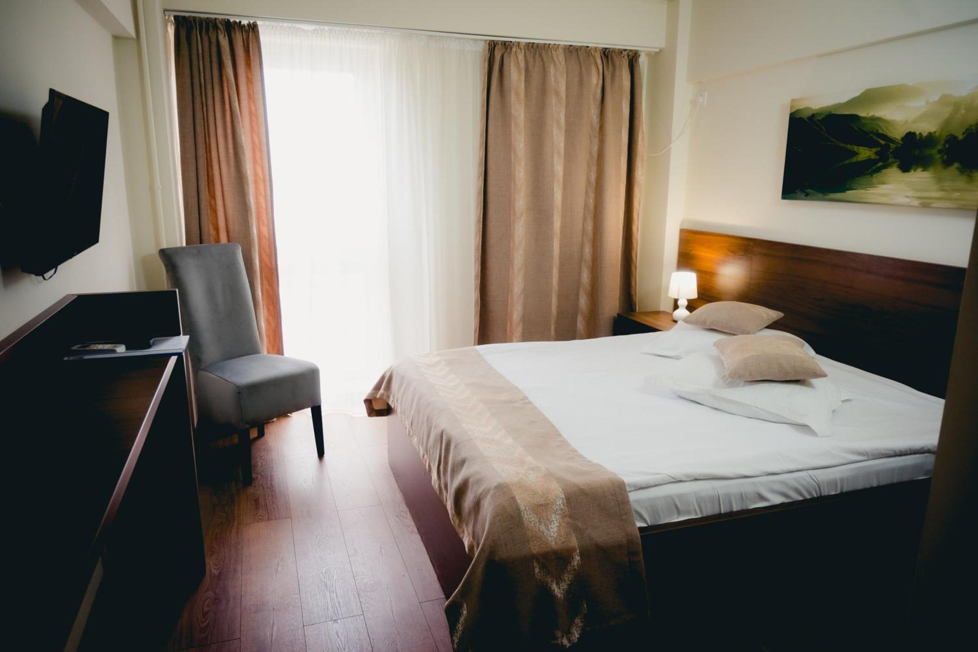 Hotel Valahia Targoviste Eksteriør bilde