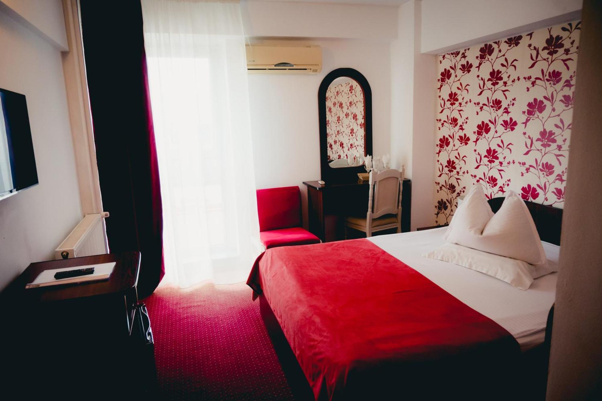Hotel Valahia Targoviste Eksteriør bilde