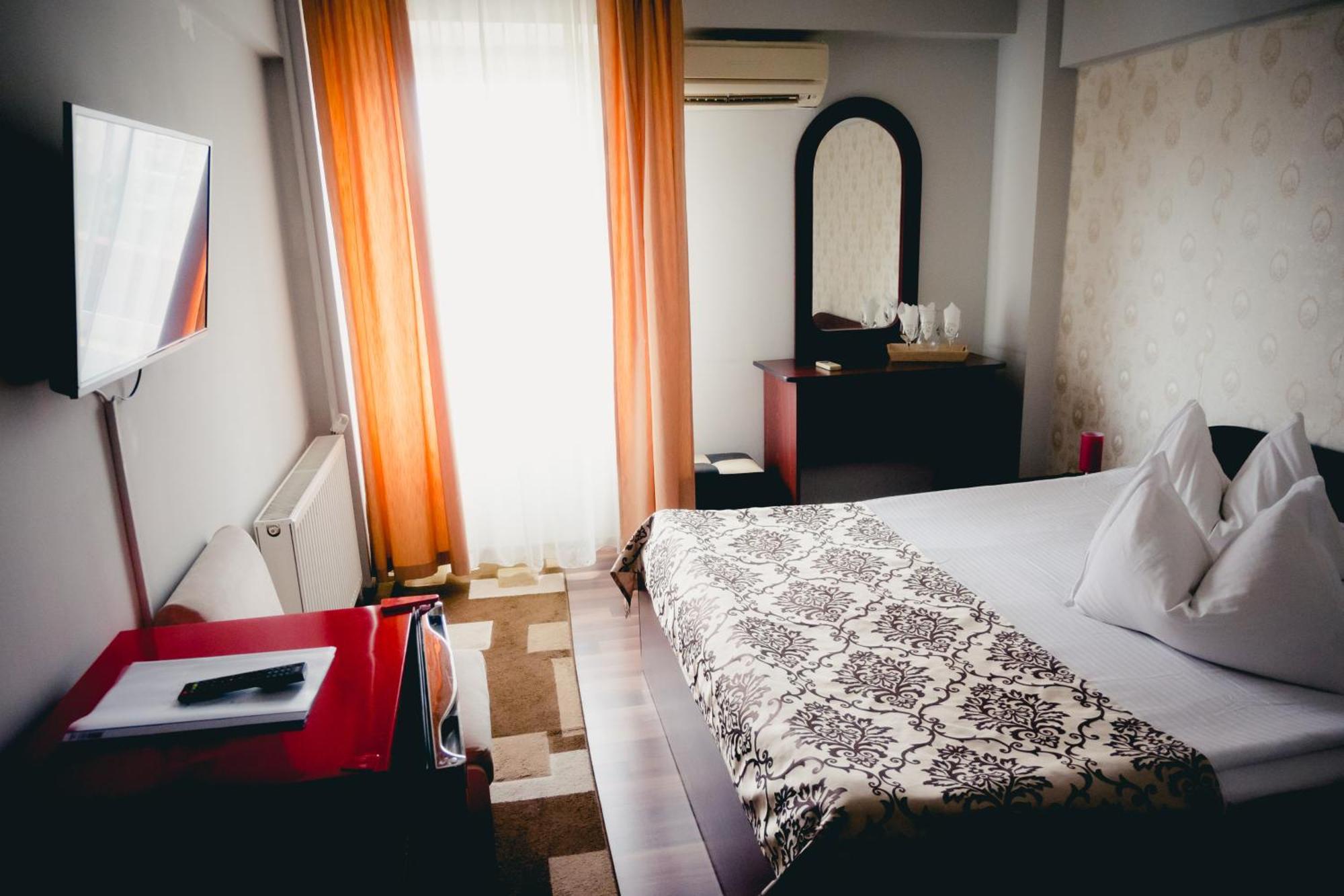 Hotel Valahia Targoviste Eksteriør bilde