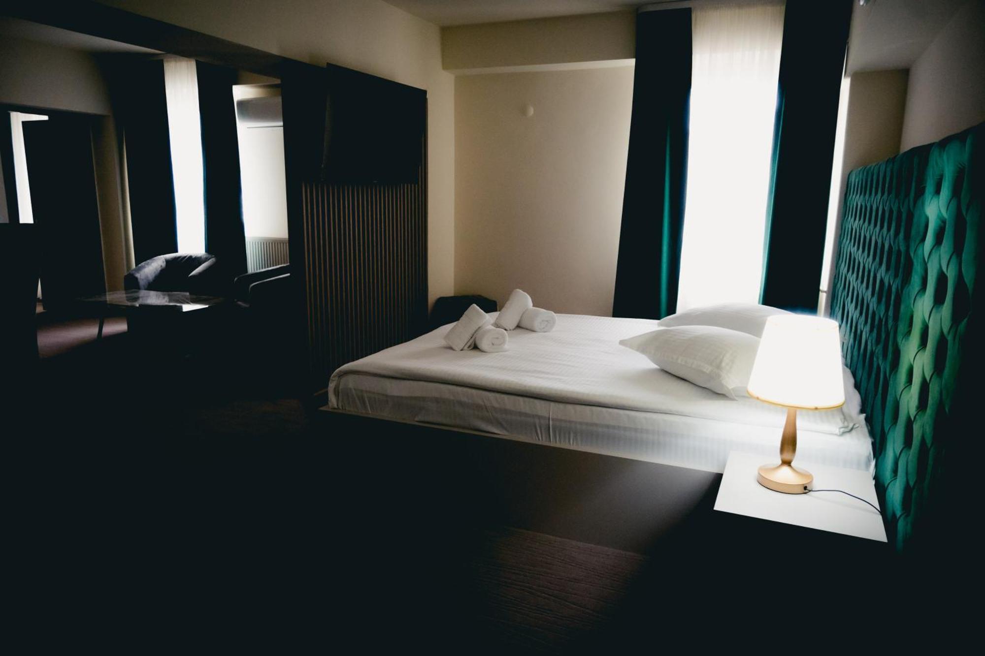 Hotel Valahia Targoviste Eksteriør bilde