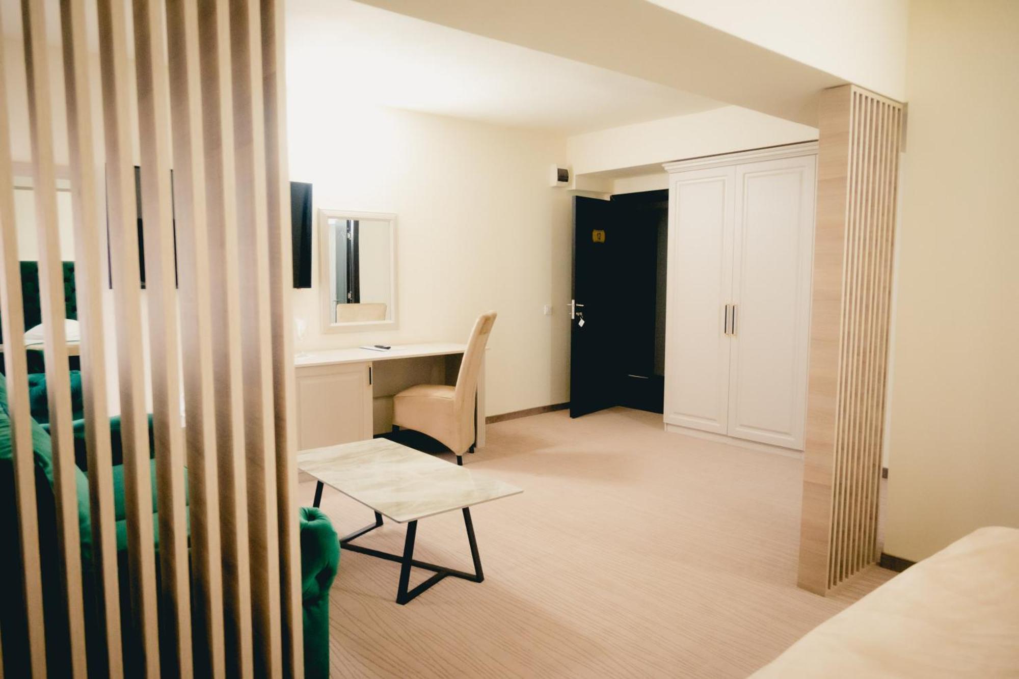Hotel Valahia Targoviste Eksteriør bilde