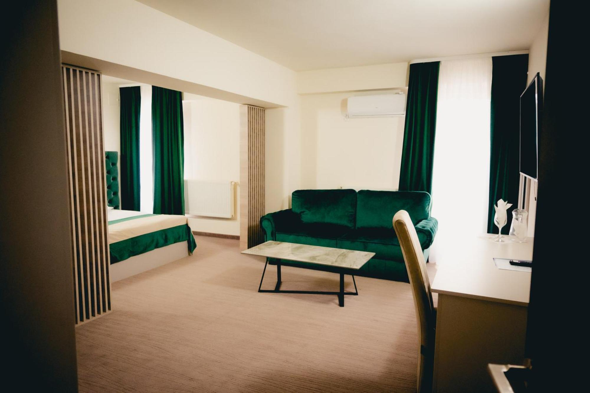 Hotel Valahia Targoviste Eksteriør bilde