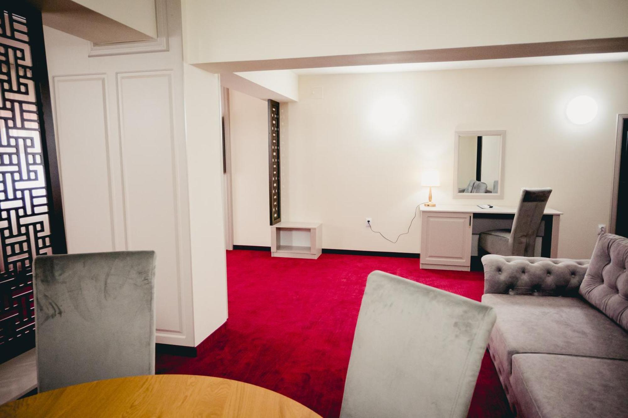 Hotel Valahia Targoviste Eksteriør bilde