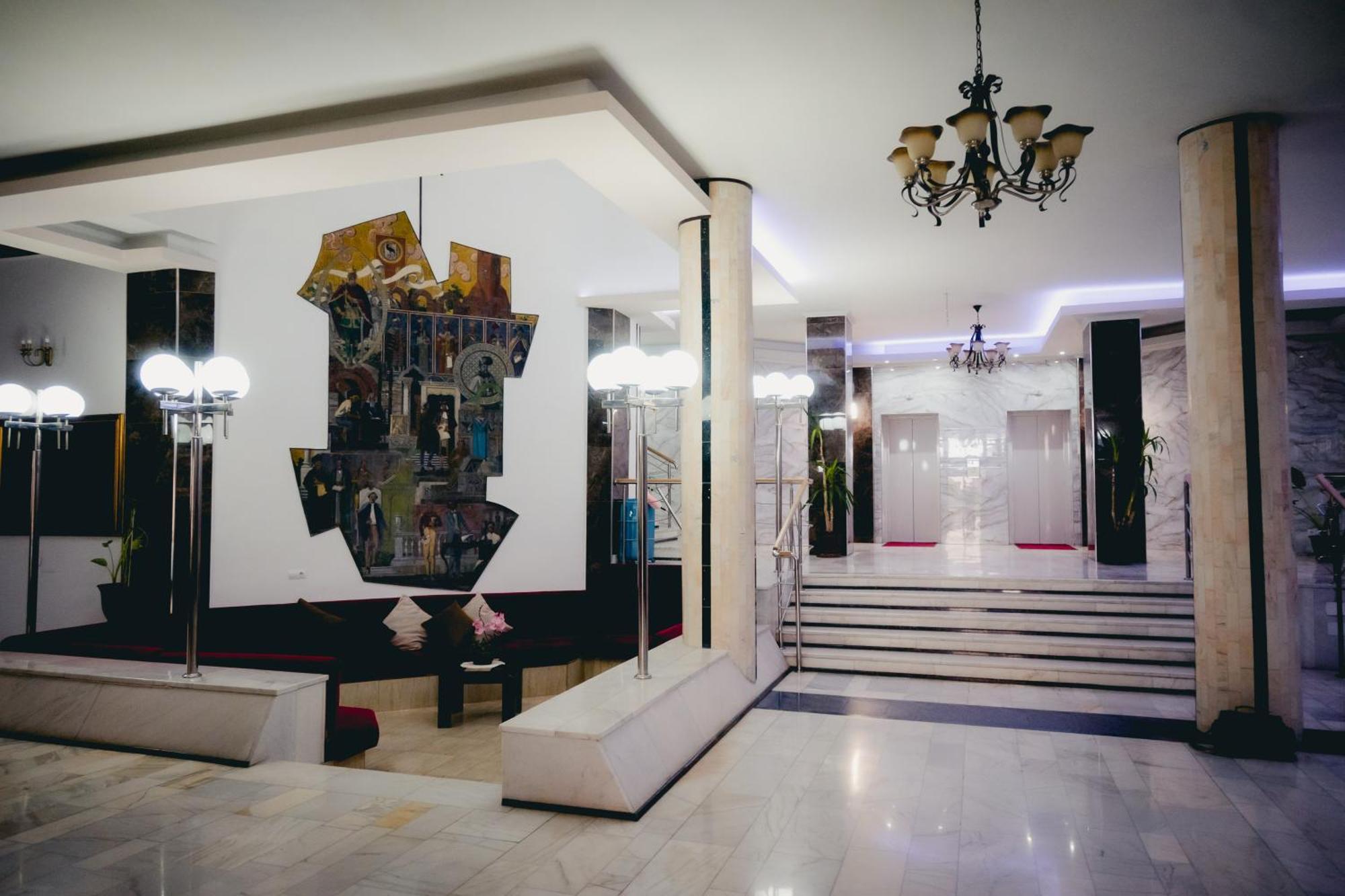 Hotel Valahia Targoviste Eksteriør bilde